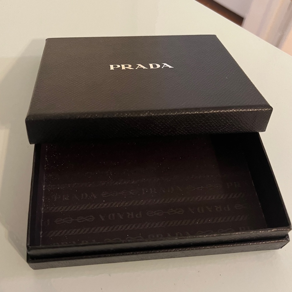 Prada Wallet Box - Picture 2 of 3